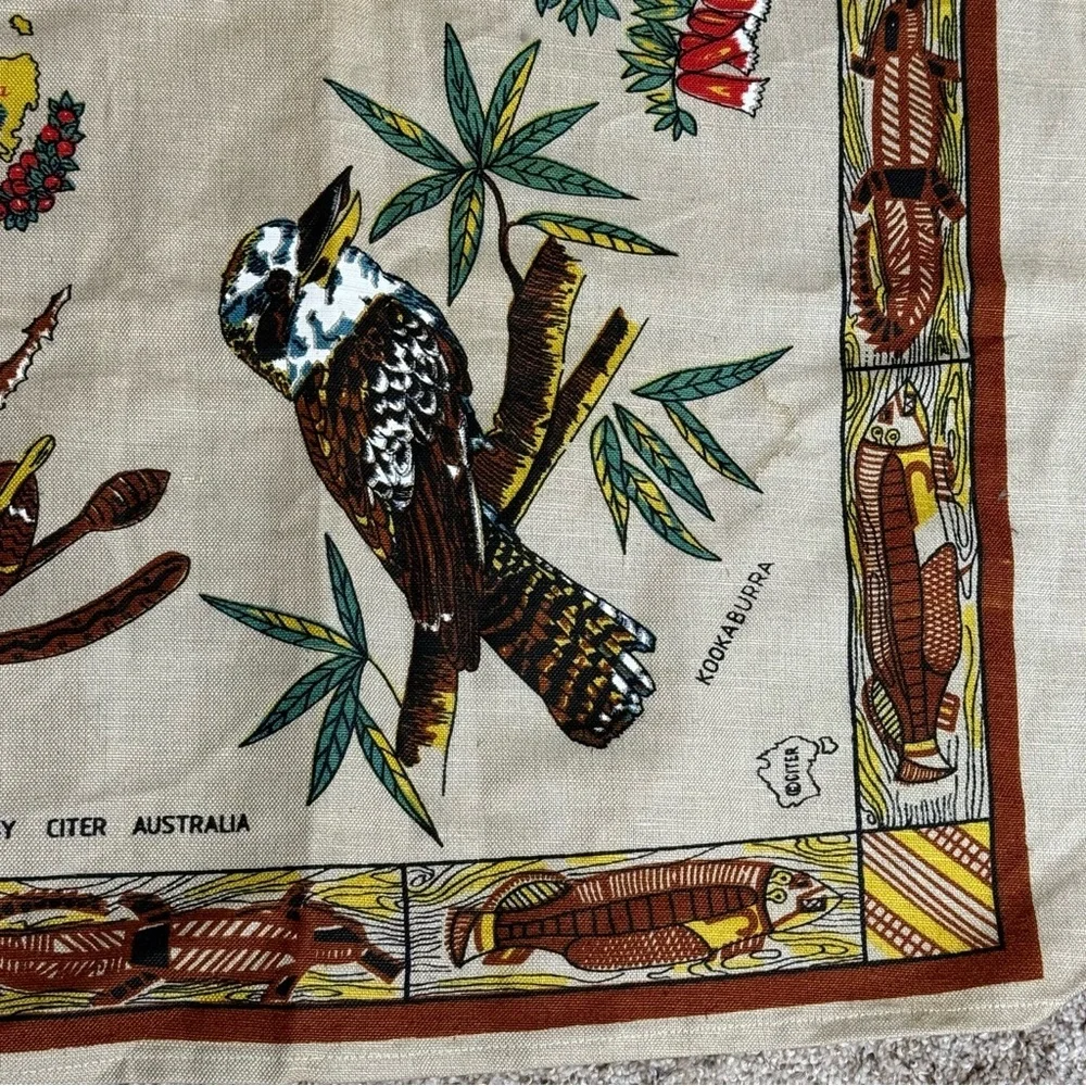 Vintage Citer Australia Linen Tea Towel Souvenir Map‎ Flora Fauna Koala Emu Art